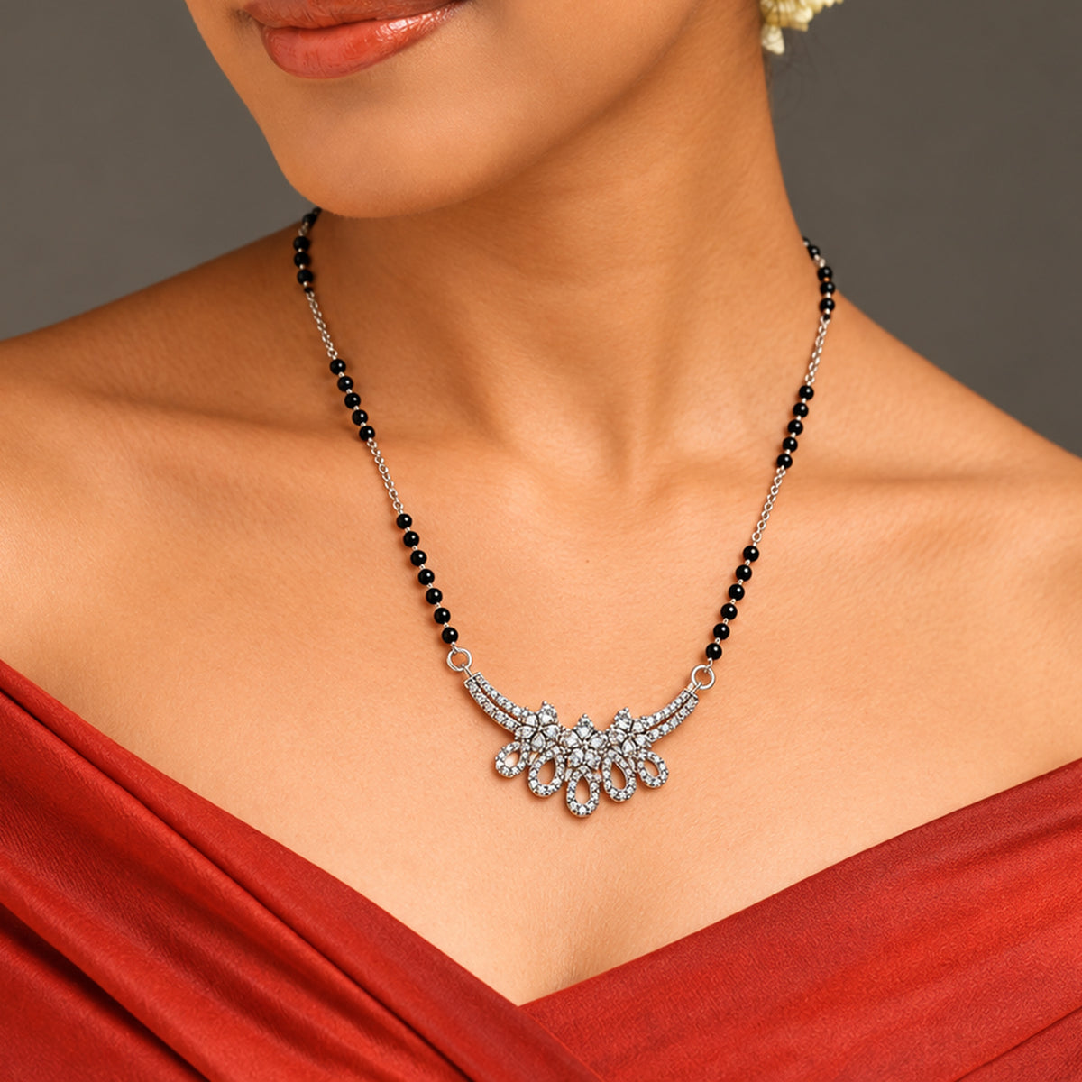 Silver Teardrop Loop Cluster Mangalsutra