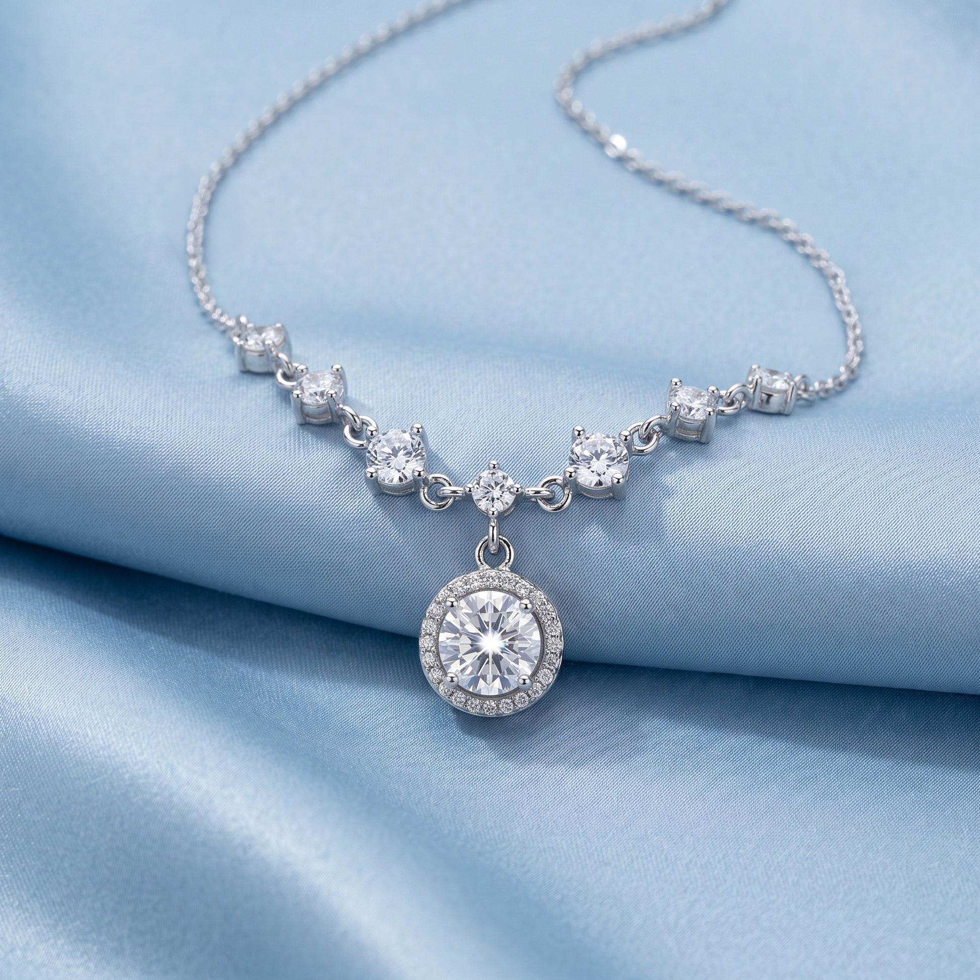 Silver Round Halo Pendant Necklace