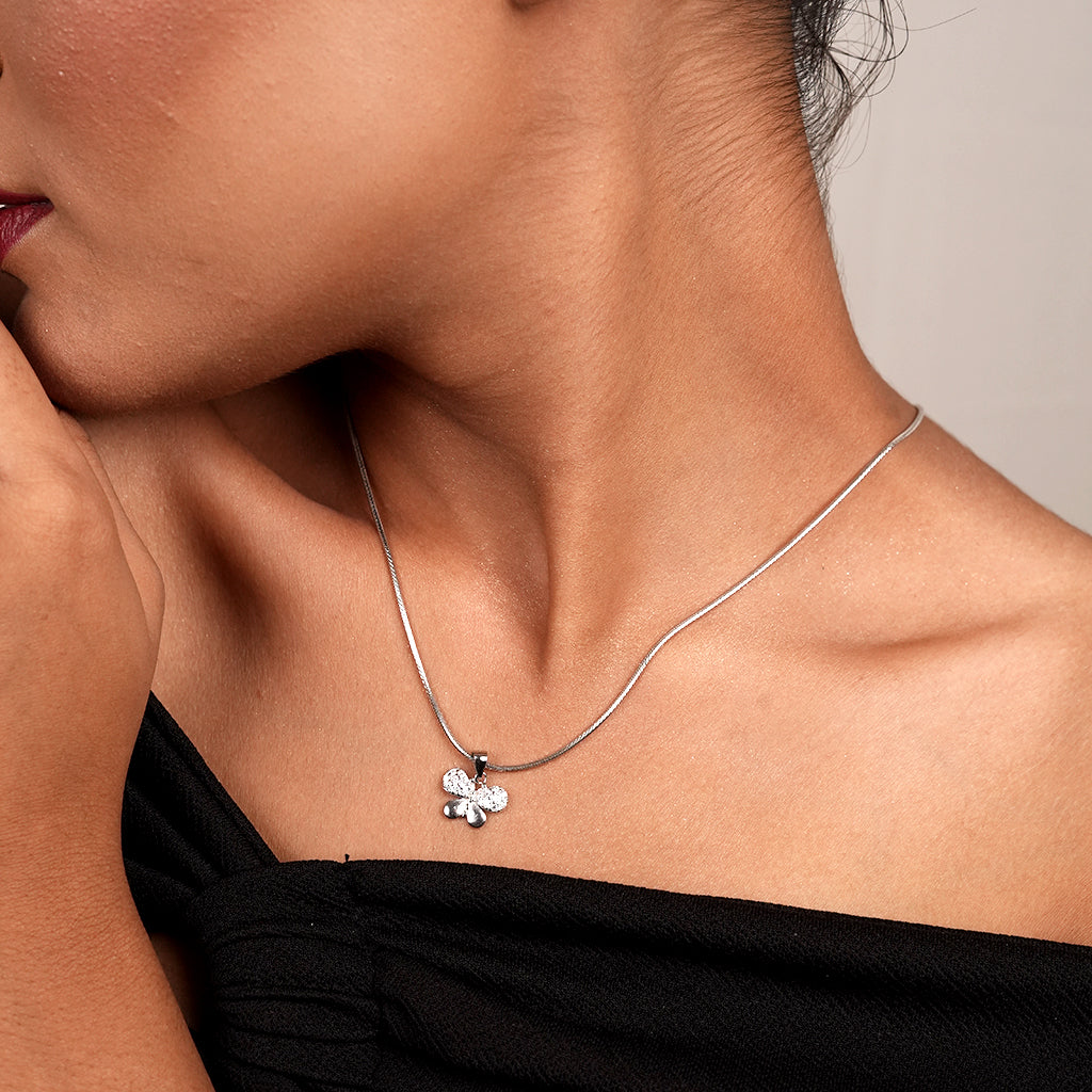 Silver Trefoil Flower Necklace & Earring Set