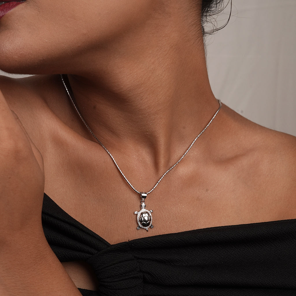 Silver Turtle Pendant Necklace