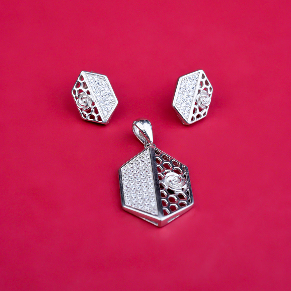 Fancy Pendle Butty With Small Dimond