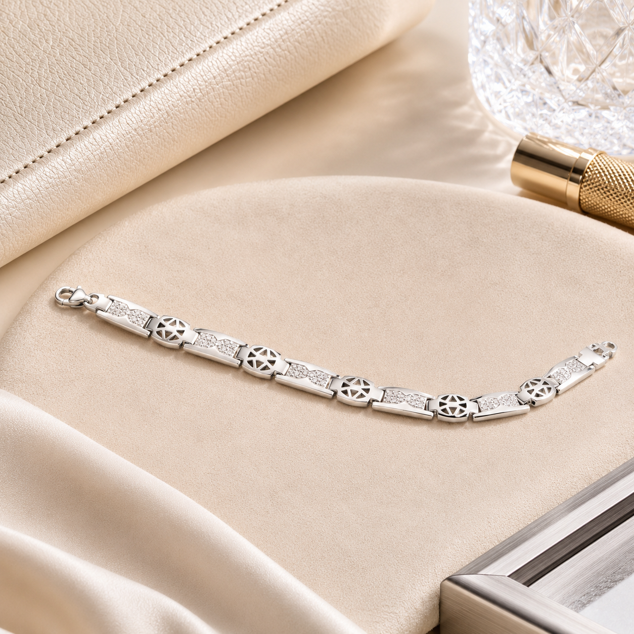 Detailed view of polished silver bracelet highlighting hexagonal star links and micro-CZ rectangular segment