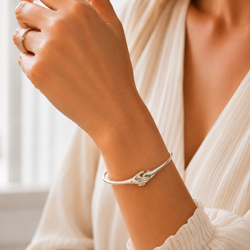 Sterling Silver Holding Hands Promise Kada