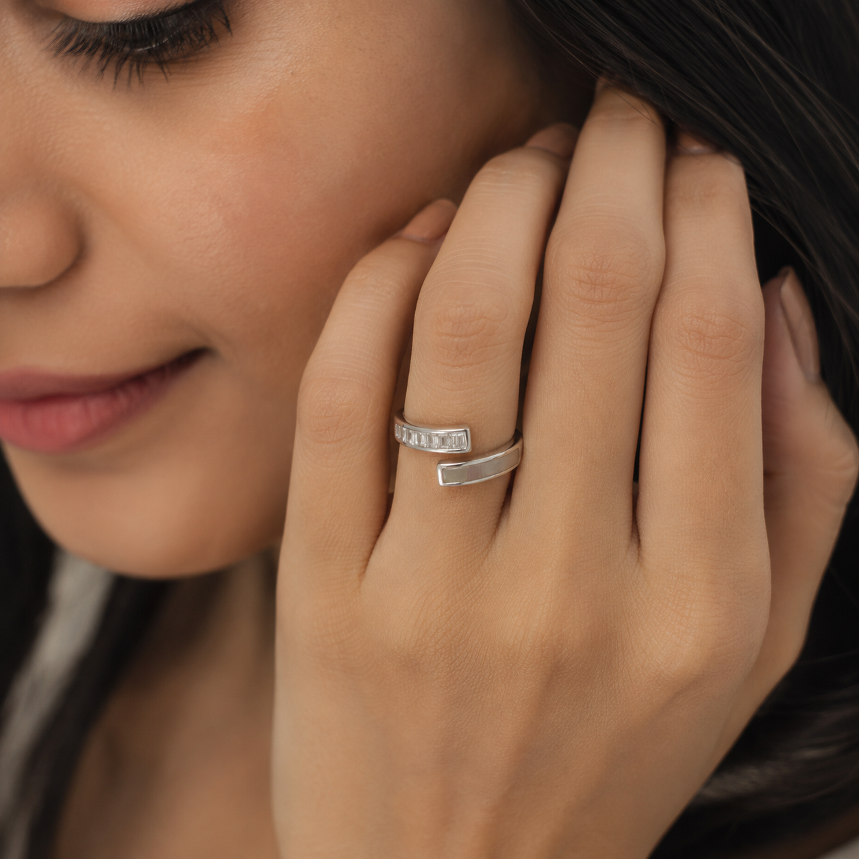 Silver Mother of Pearl and Baguette Bar Open Ring