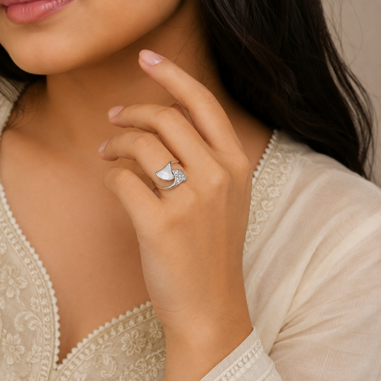 Silver Mother of Pearl Fan Ring