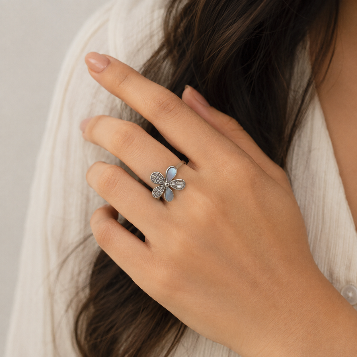 Silver Mother of Pearl Petal Flower Ring