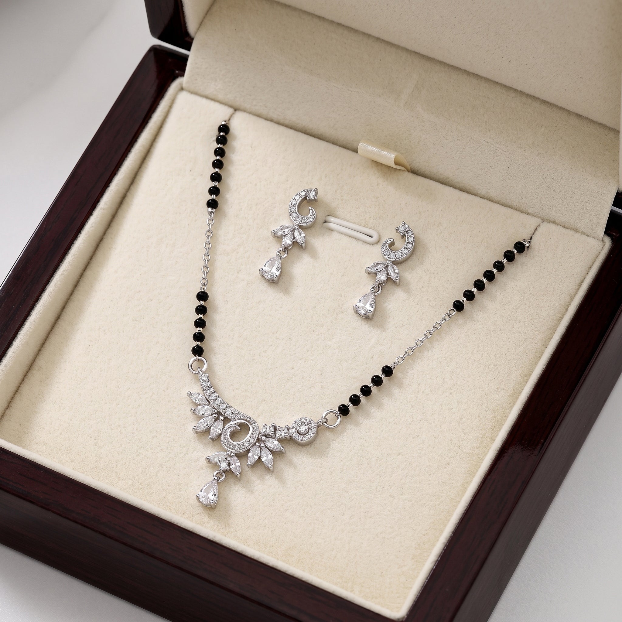 Silver Paisley Swirl Marquise Mangalsutra Set