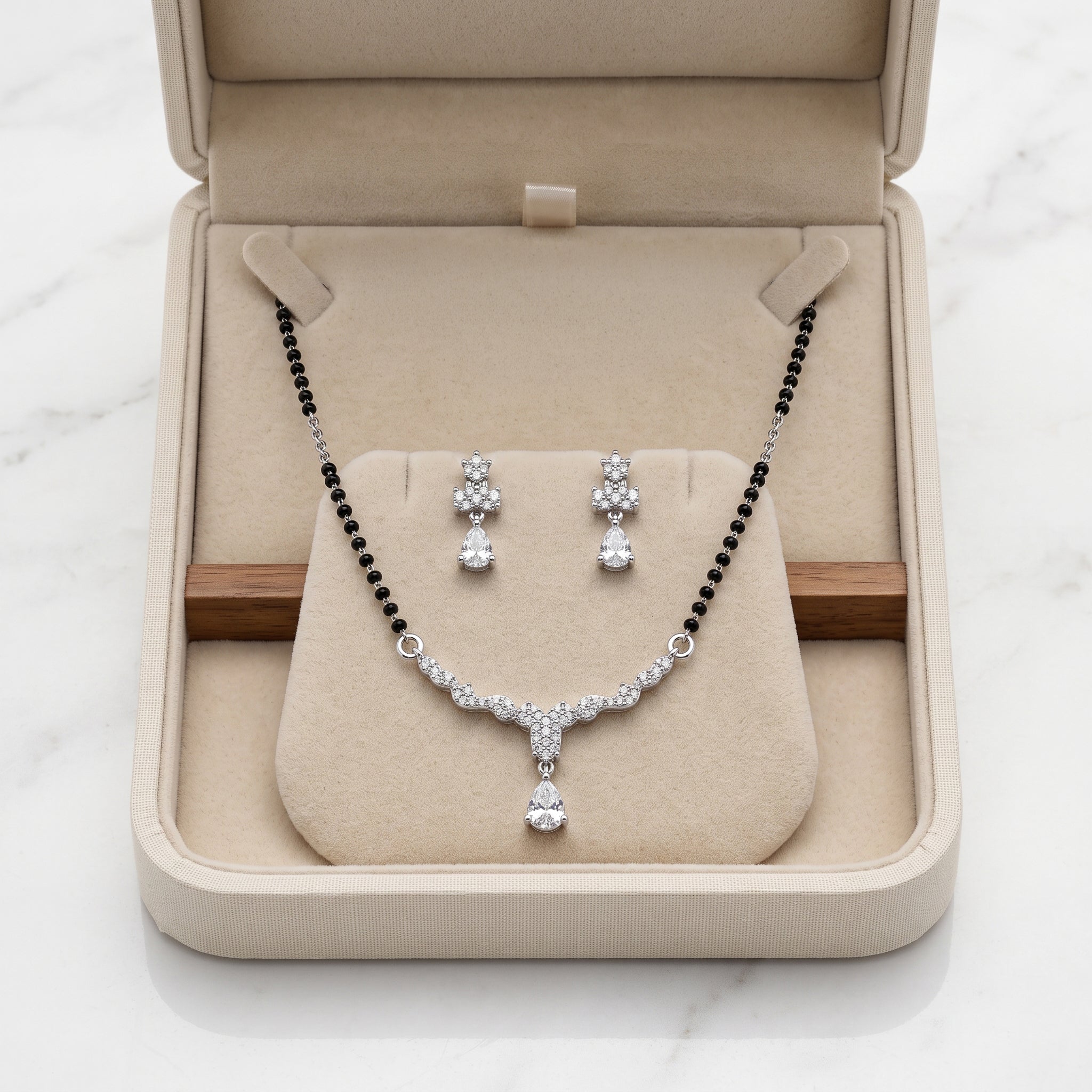 Silver Pear Drop Vine Mangalsutra Set