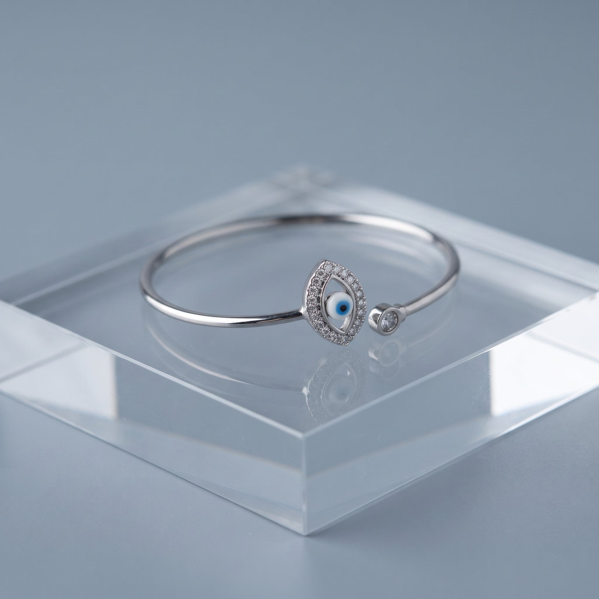 Silver Single Evil Eye Wire Cuff Bracelet