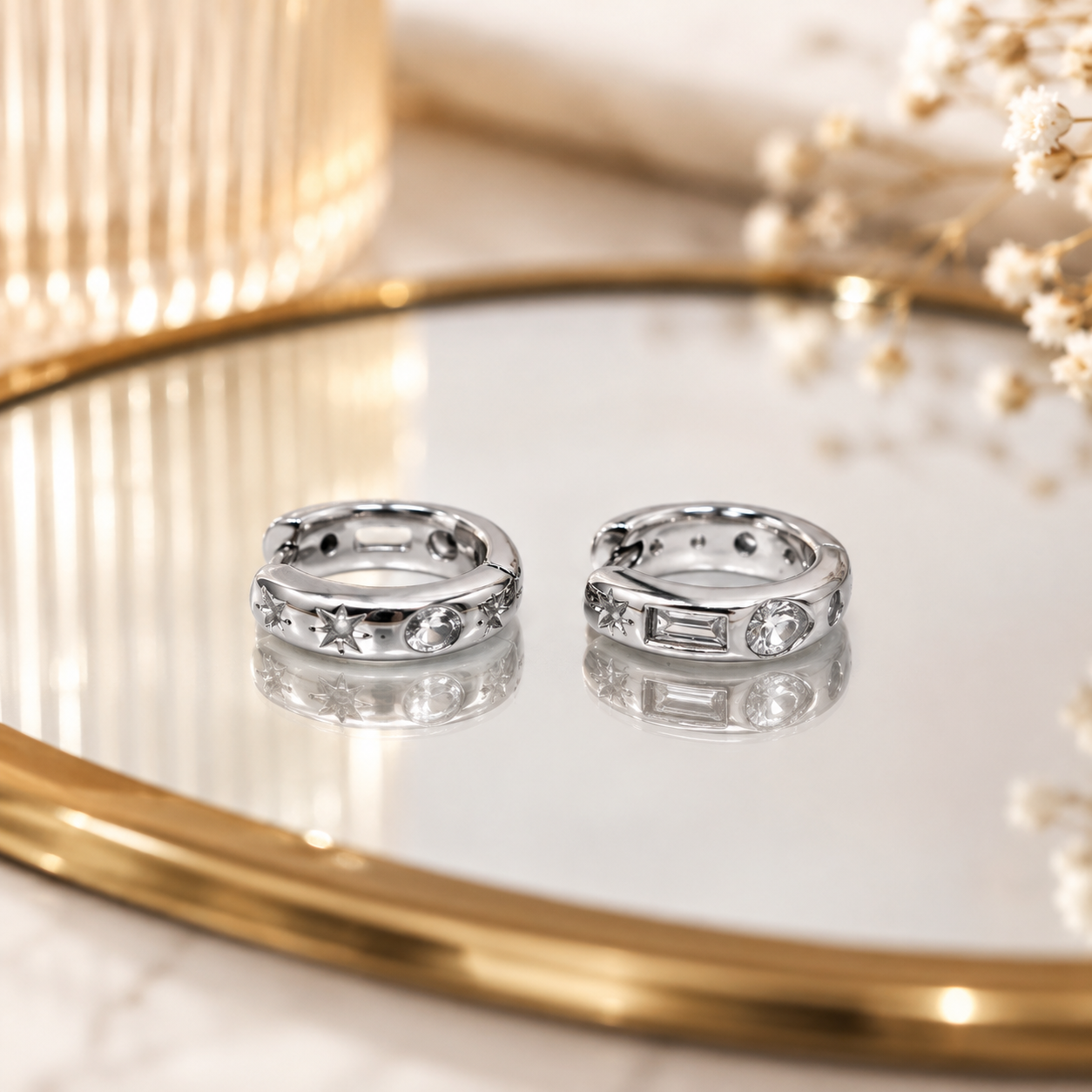Silver Star CZ Huggie Earrings_02