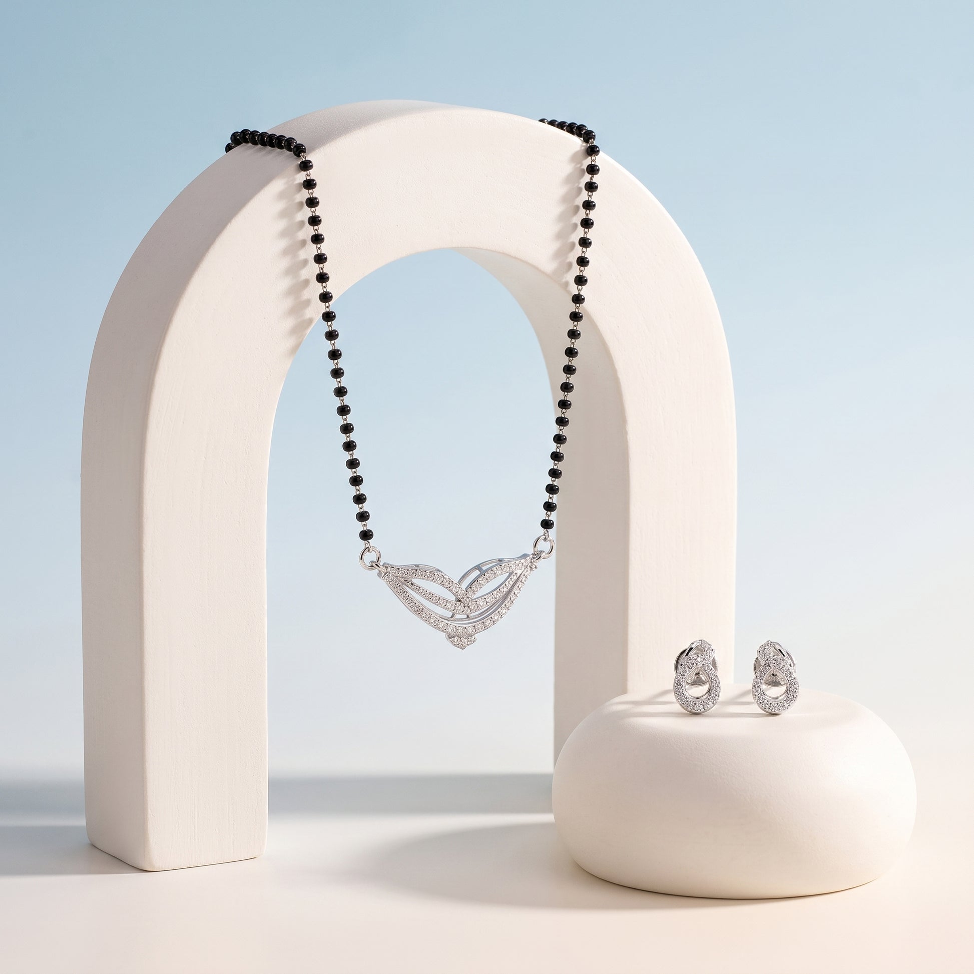 Silver Wing Leaf V Pendant Mangalsutra Set